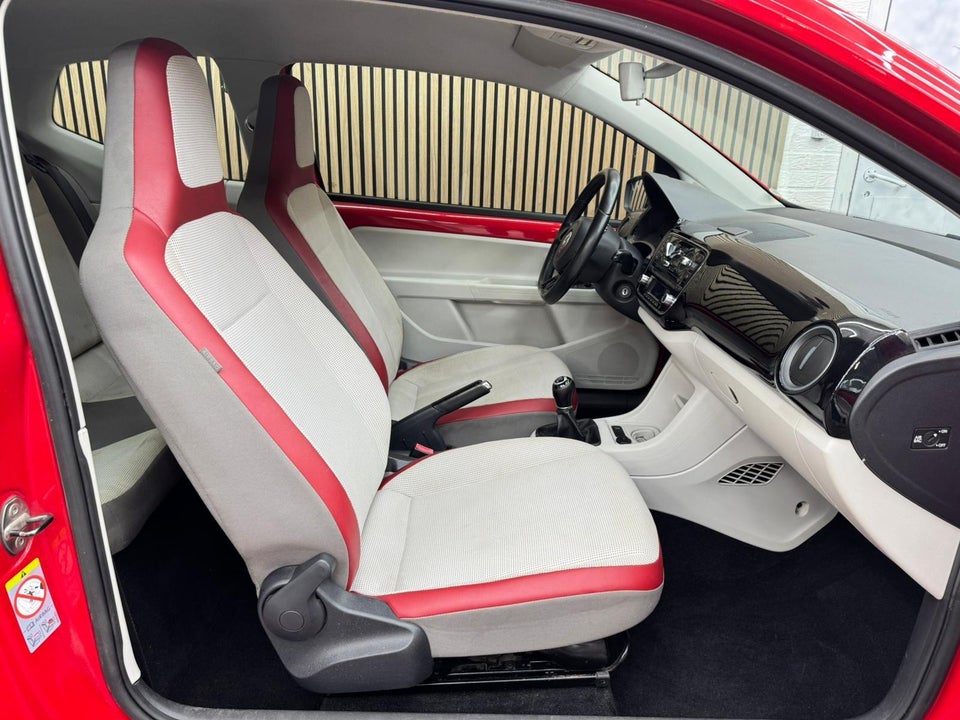 VW Up! 1,0 75 High Up! BMT 3d