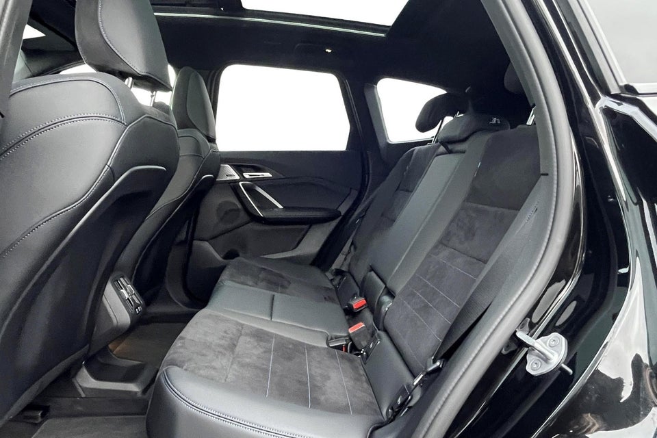 BMW iX1 xDrive30 Fully Charged M-Sport 5d