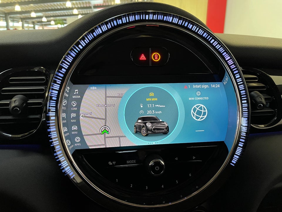 MINI Cooper SE Essential 3d