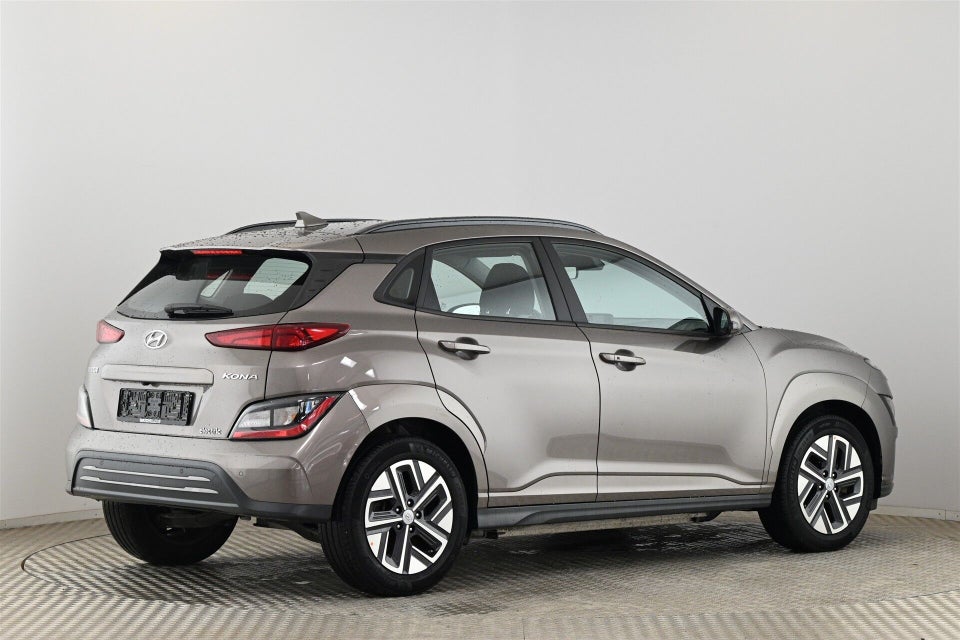 Hyundai Kona 39 EV Essential 5d