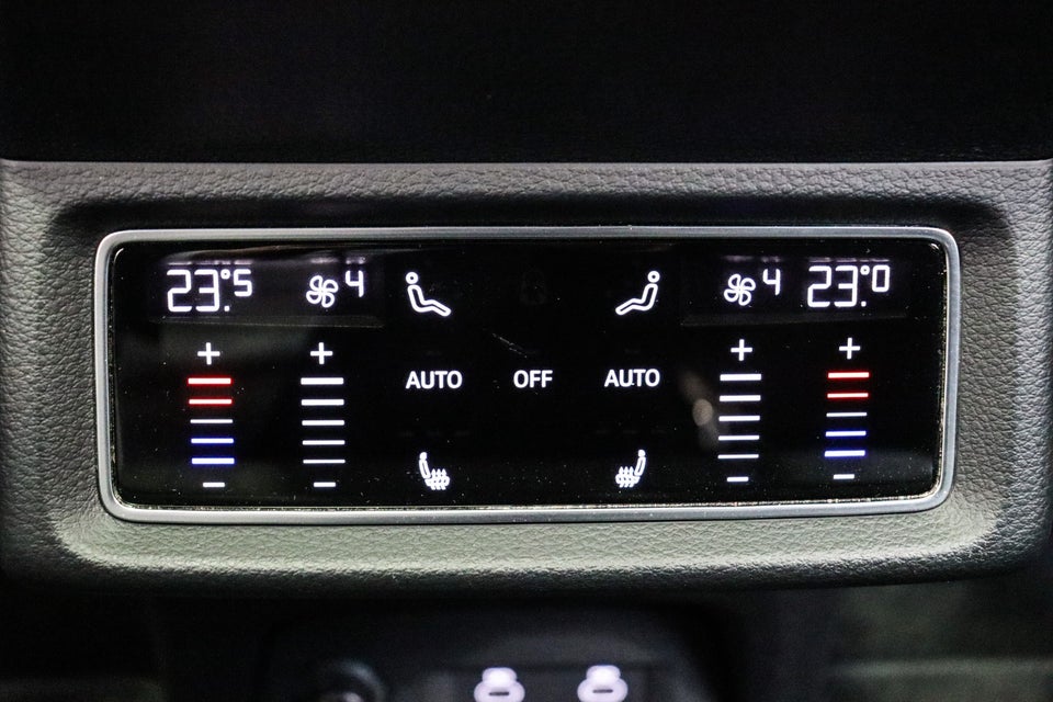 Audi Q8 e-tron 55 S-line quattro 5d