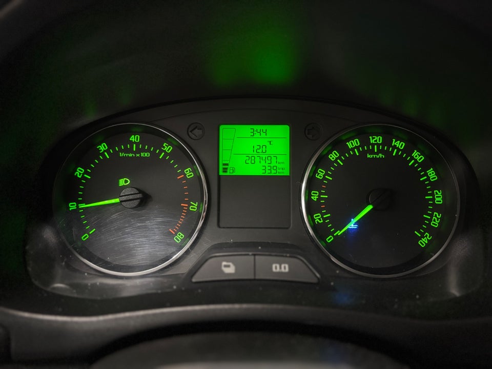 Skoda Fabia 1,4 16V Ambiente Combi 5d