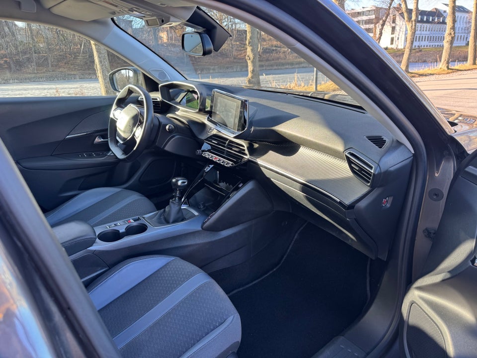 Peugeot 2008 1,2 PureTech 100 Allure Pack 5d