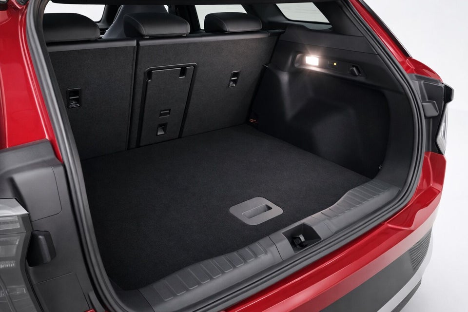 Ford Explorer 77 Premium Extended Range 5d