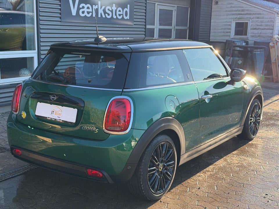 MINI Cooper SE Maximise 3d