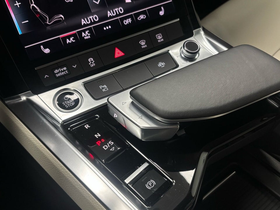 Audi e-tron 55 Advanced quattro 5d