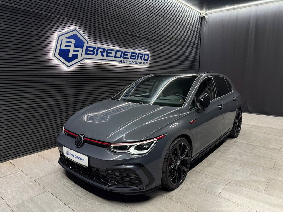 VW Golf VIII 2,0 GTi DSG 5d