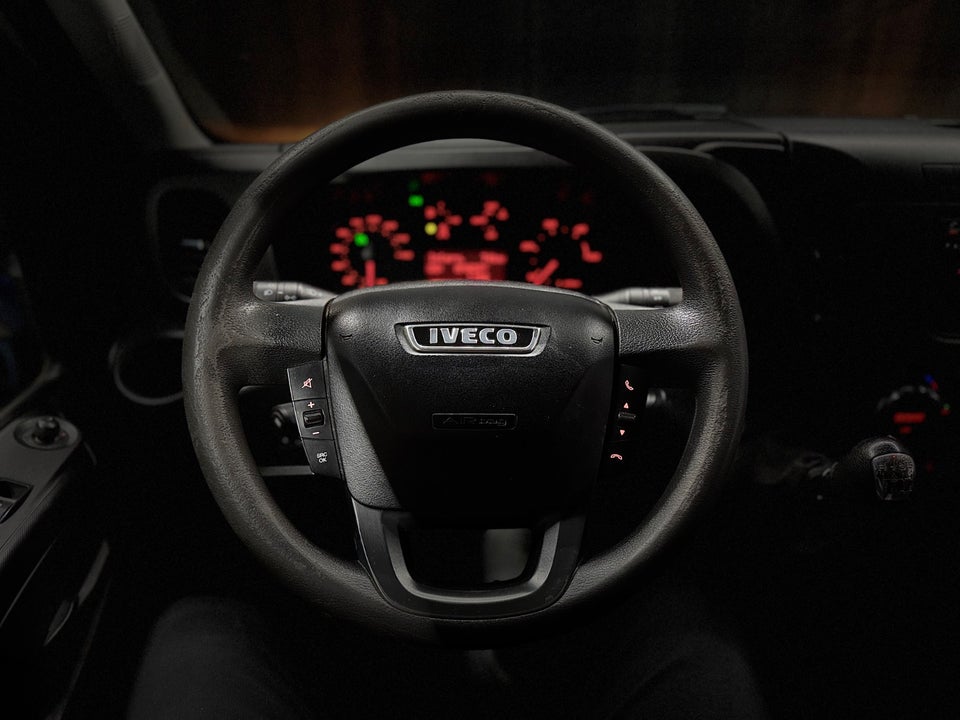 Iveco Daily 2,3 35S13 10,8m³ Van