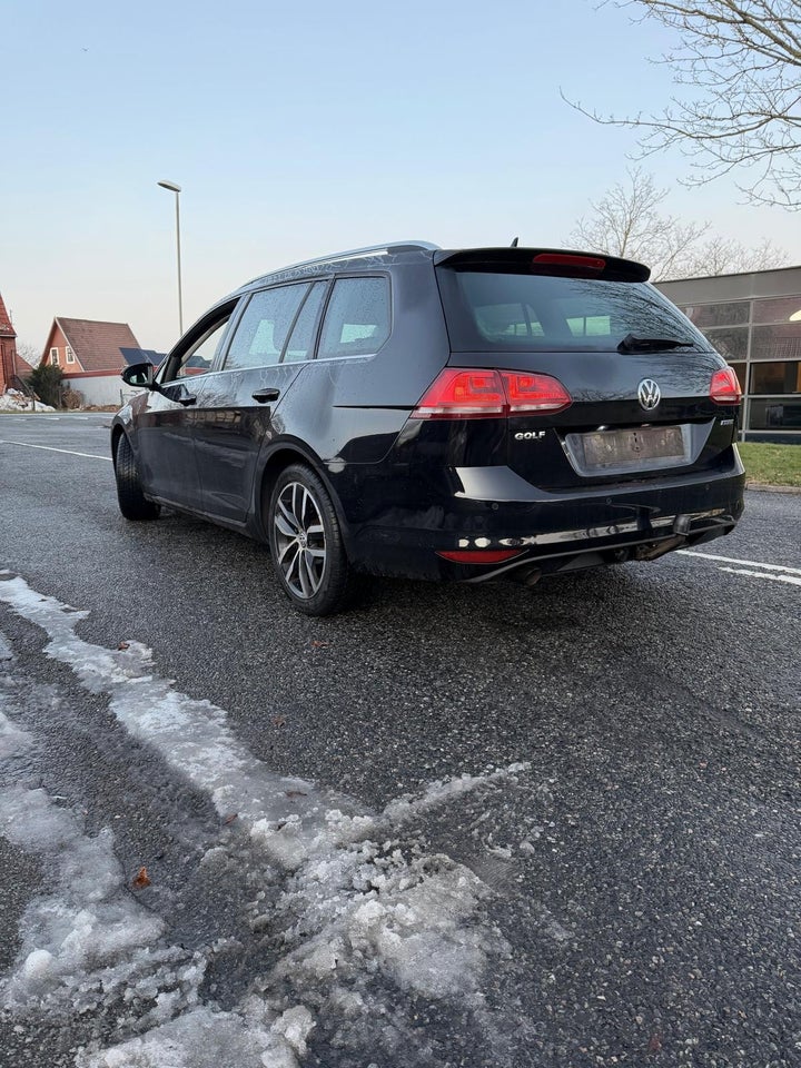 VW Golf VII 1,6 TDi 105 Highline Variant DSG BMT 5d