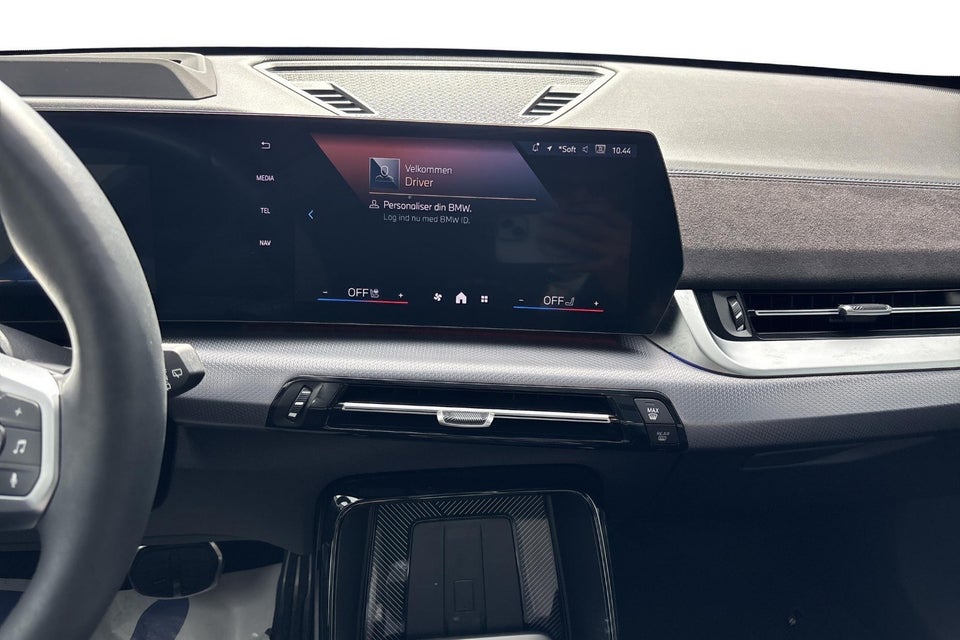 BMW iX1 eDrive20 Superchraged 5d