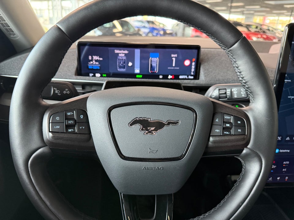 Ford Mustang Mach-E 98 Extended Range 5d