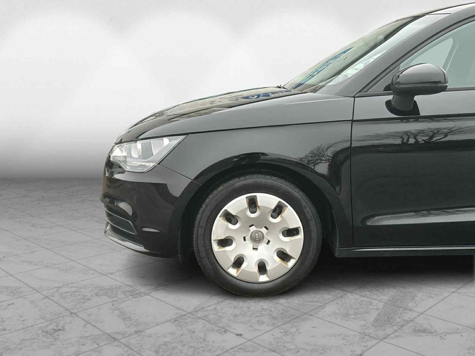 Audi A1 1,4 TFSi 122 Attraction Sportback 5d