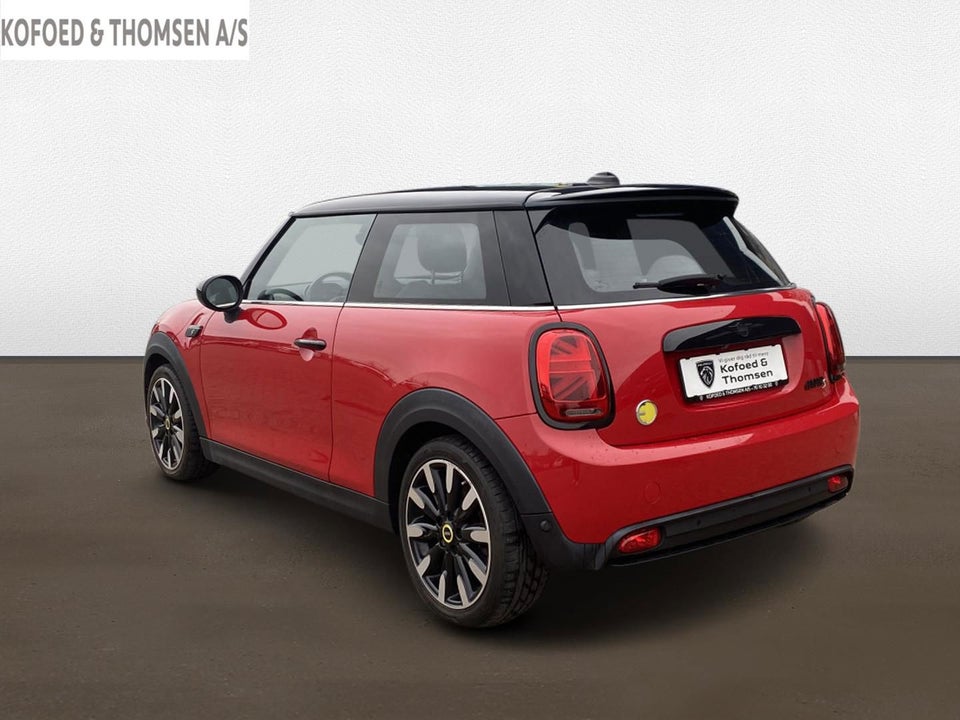 MINI Cooper SE Essential 3d