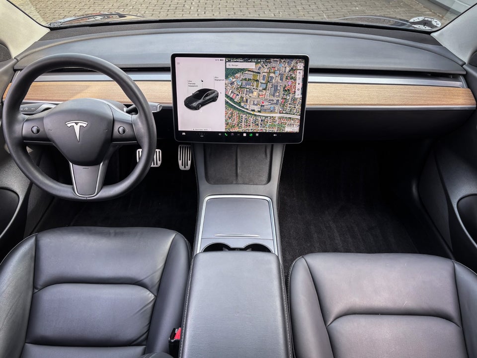 Tesla Model 3 Standard Range+ RWD 4d