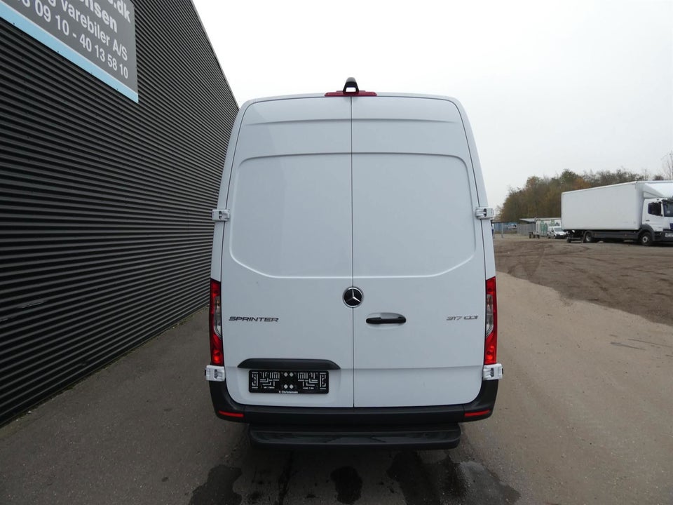 Mercedes Sprinter 317 2,0 CDi A4 Kassevogn aut. RWD