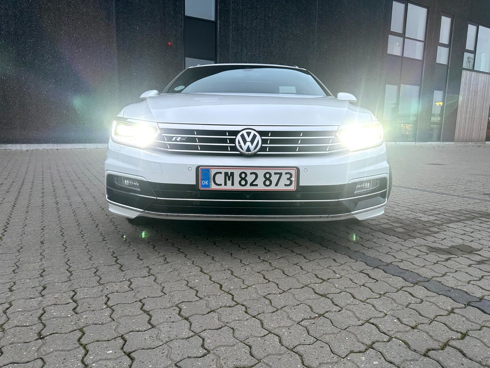 VW Passat 2,0 TSi 280 R-line DSG 4Motion 4d