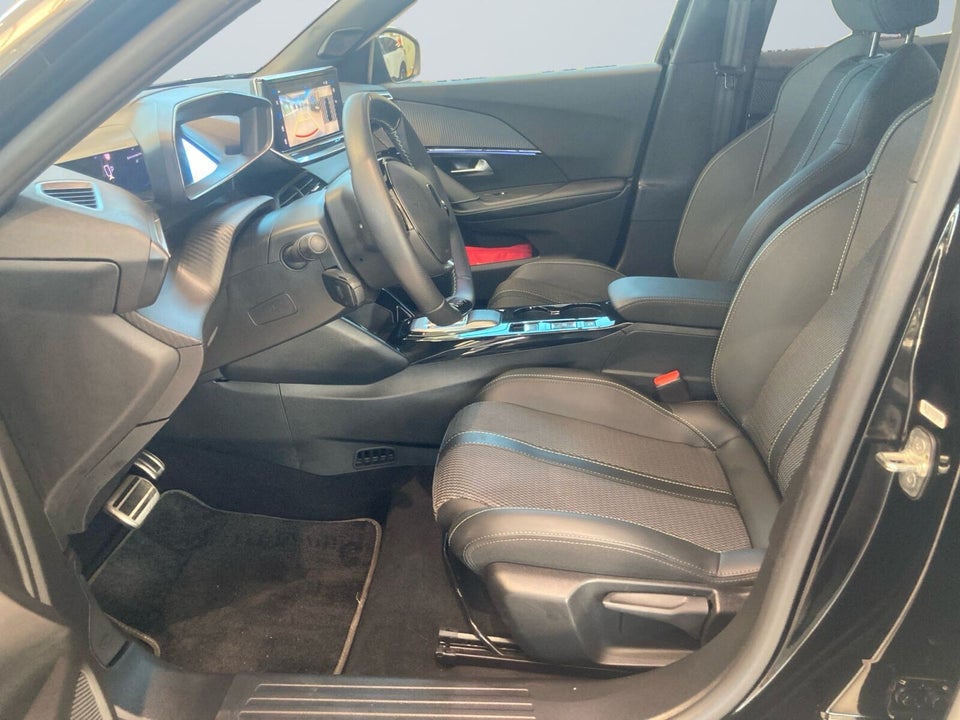 Peugeot e-2008 54 GT 5d