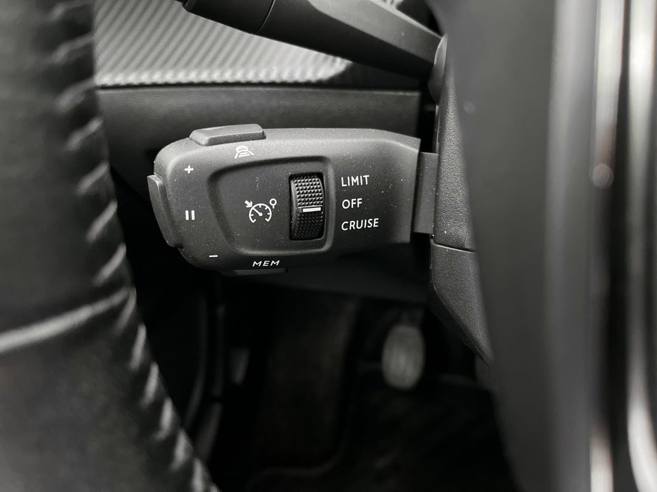 Peugeot 2008 1,2 PureTech 130 Allure Pack 5d