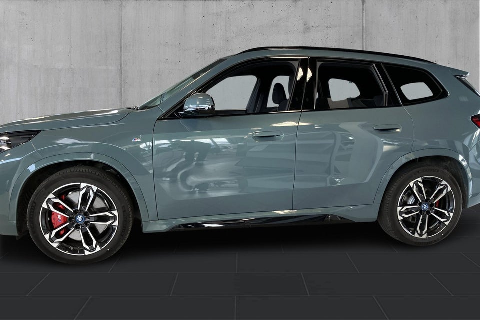 BMW iX1 eDrive20 M-Sport Pro 5d