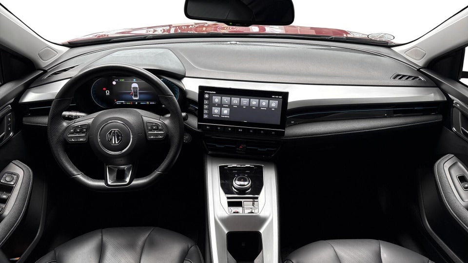MG MG5 61 Luxury 5d