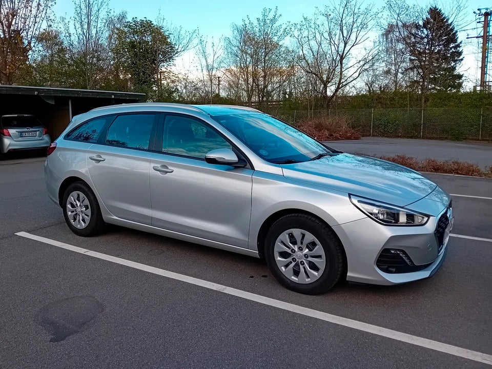 Hyundai i30 1,4 T-GDi Life Komfort stc. DCT 5d