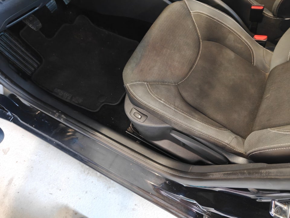 Renault Clio IV 1,5 dCi 90 Zen 5d