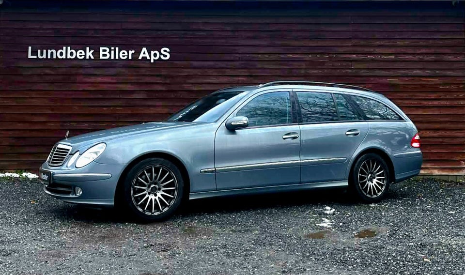 Mercedes E320 3,2 Avantgarde stc. aut. 5d