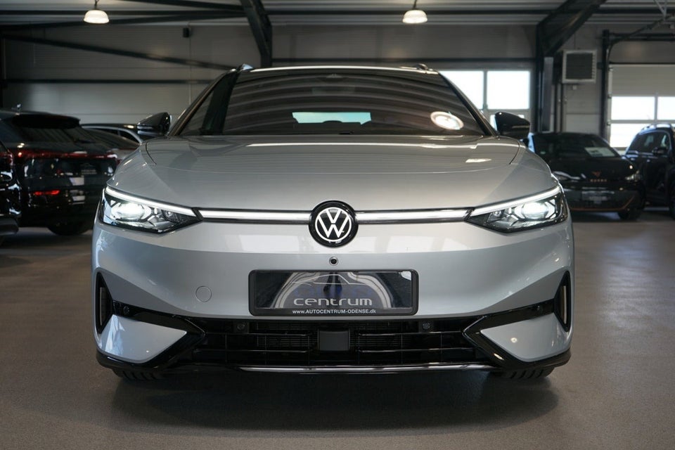 VW ID.7 77 Style Tourer 5d