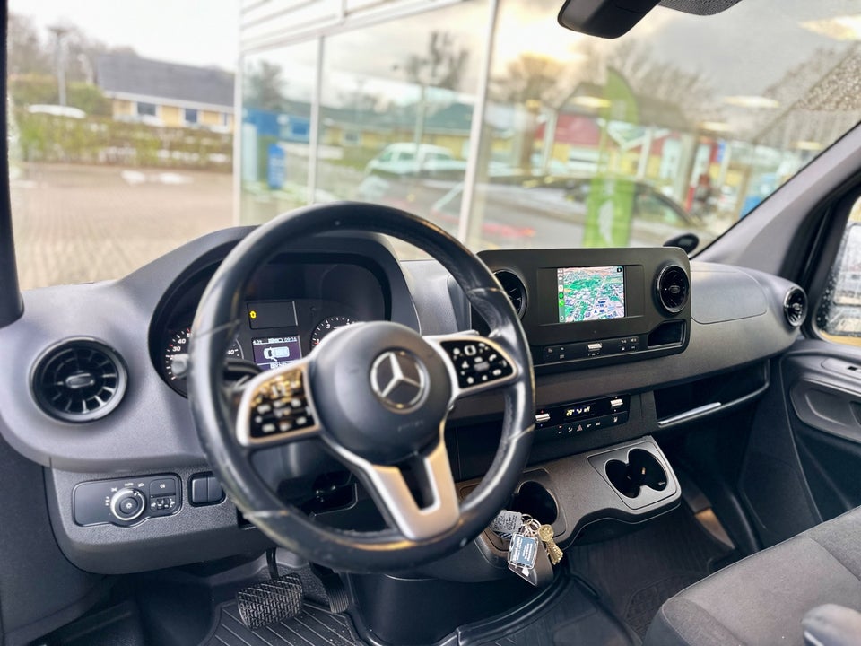 Mercedes Sprinter 317 2,0 CDi A2 Kassevogn aut. RWD