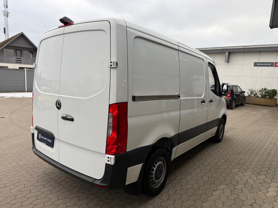 Mercedes Sprinter 211 2,2 CDi A1 Kassevogn aut. FWD