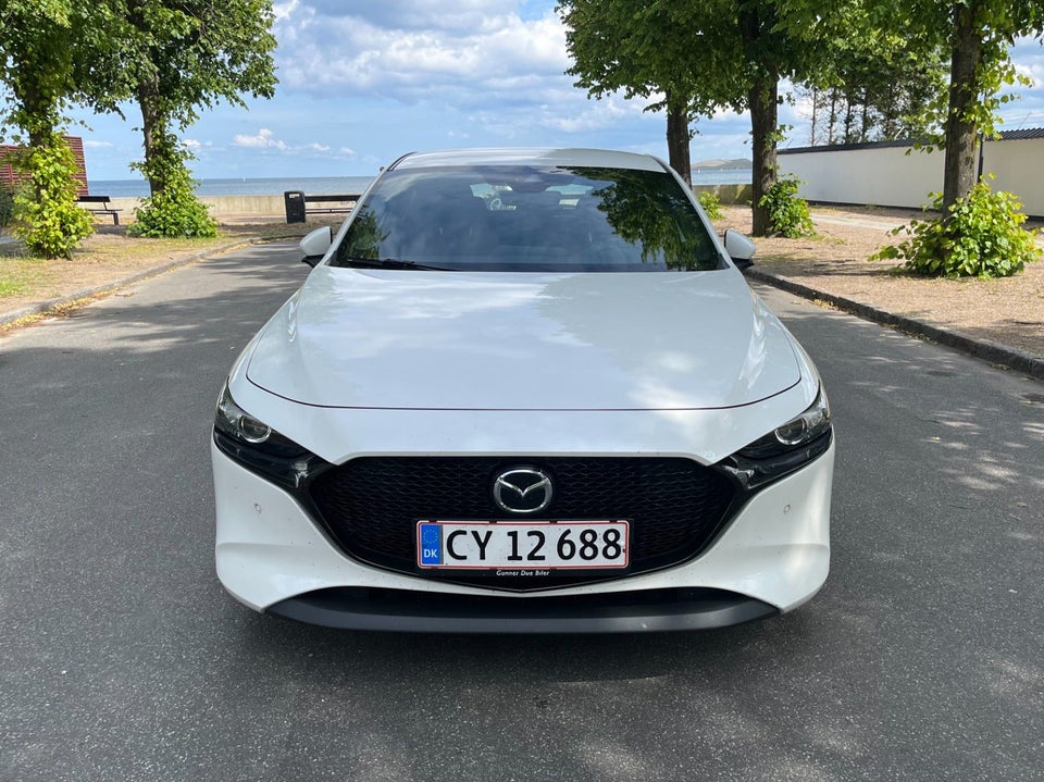 Mazda 3 1,8 SkyActiv-D 116 Sky 5d