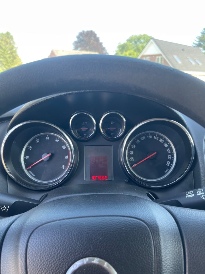 Opel Astra 1,4 100 Limited Sports Tourer 5d