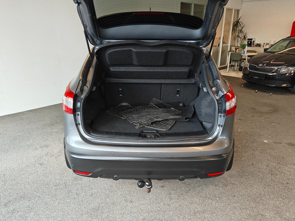 Nissan Qashqai 1,6 Dig-T 163 N-Tec 5d