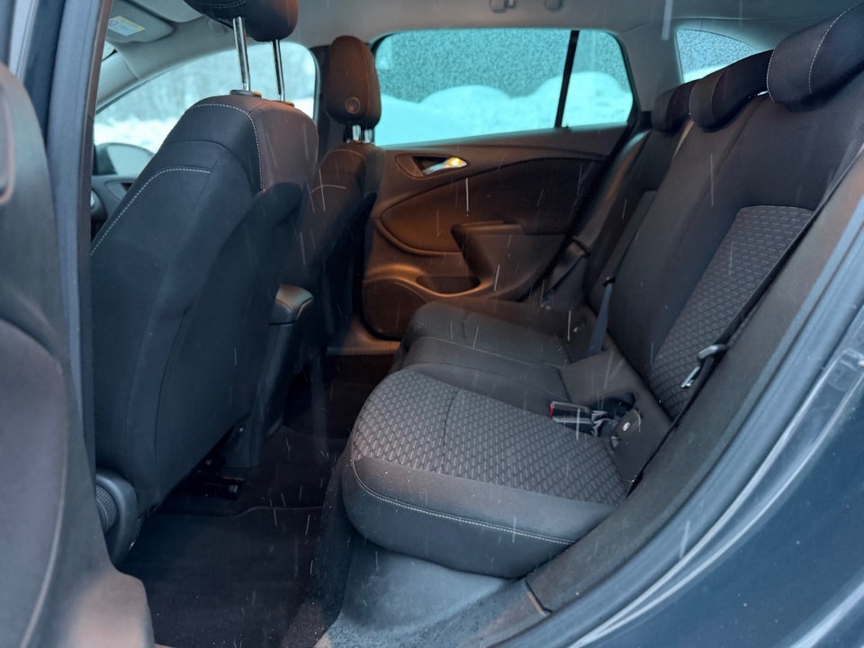 Opel Astra 1,0 T 105 Enjoy 5d