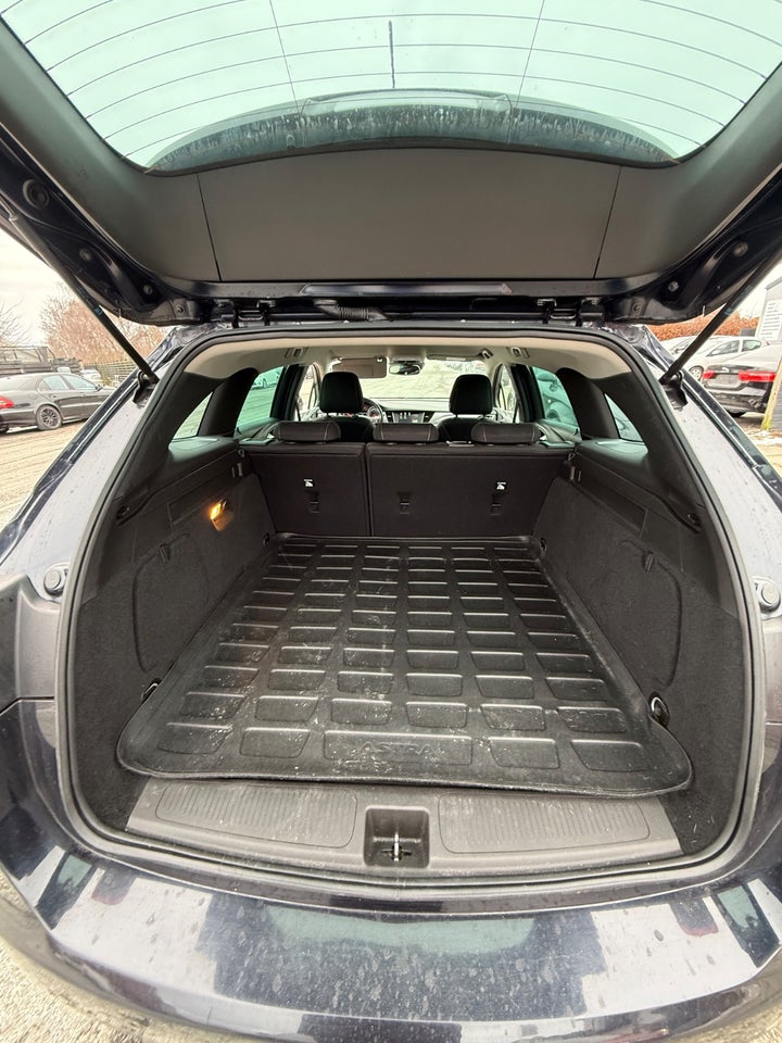 Opel Astra 1,6 CDTi 136 Enjoy Sports Tourer 5d