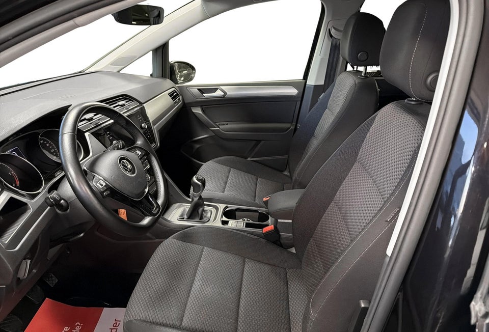 VW Touran 2,0 TDi 122 Comfortline Van 5d