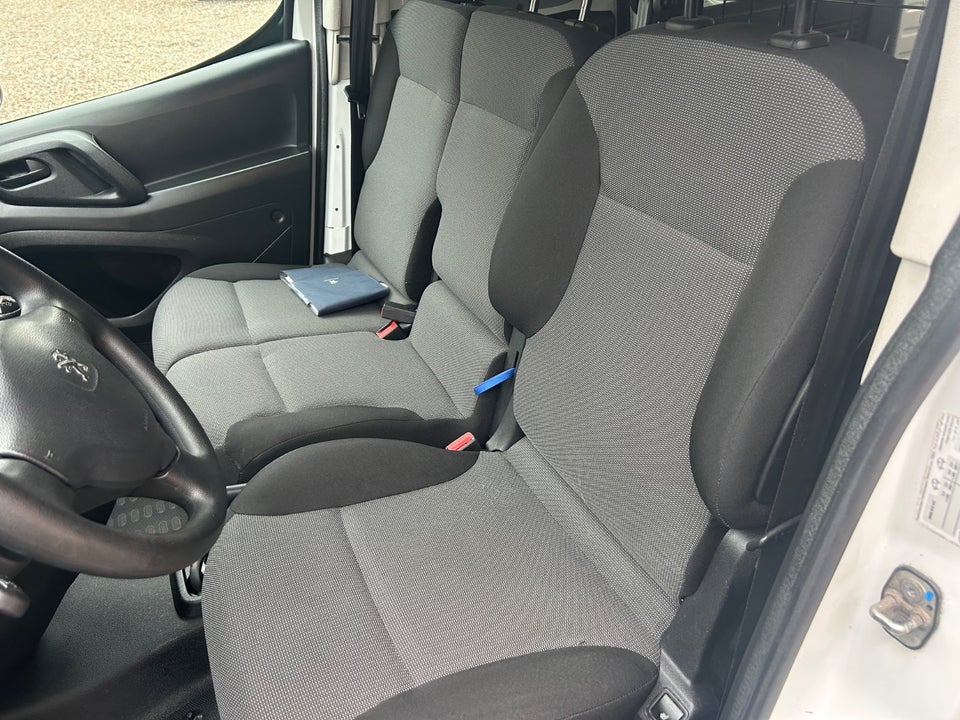 Peugeot Partner 1,6 BlueHDi 100 L2 Flex Van 5d
