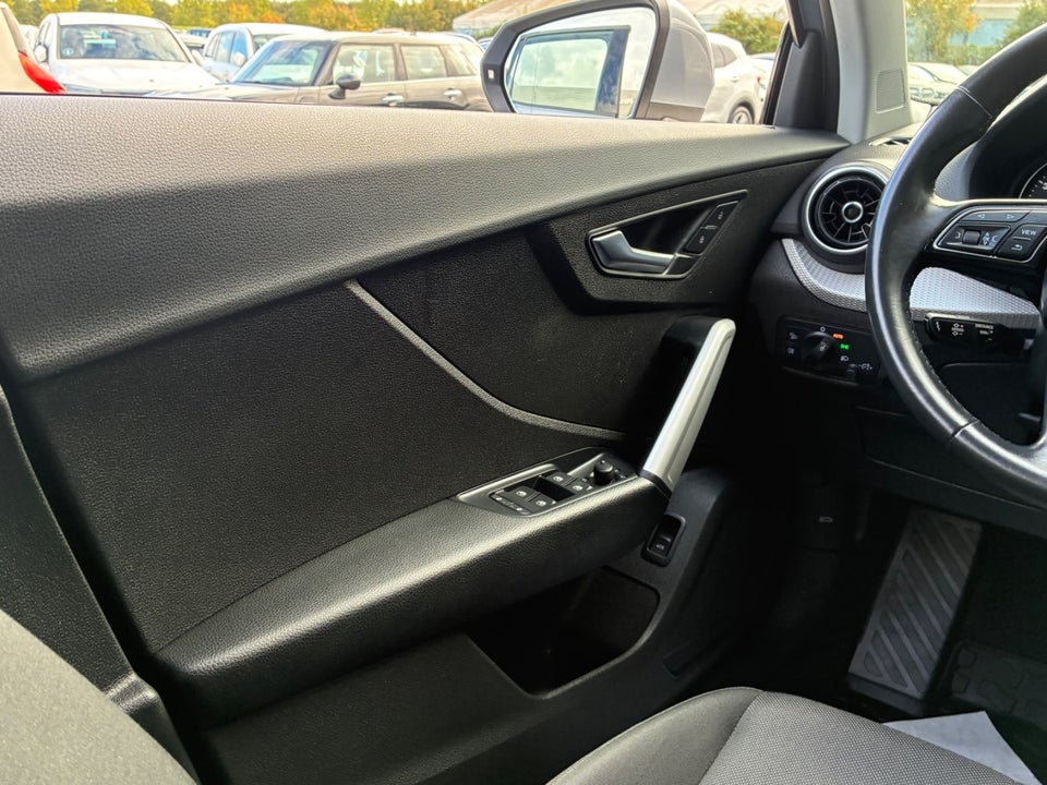 Audi Q2 35 TFSi Prestige S-tr. 5d
