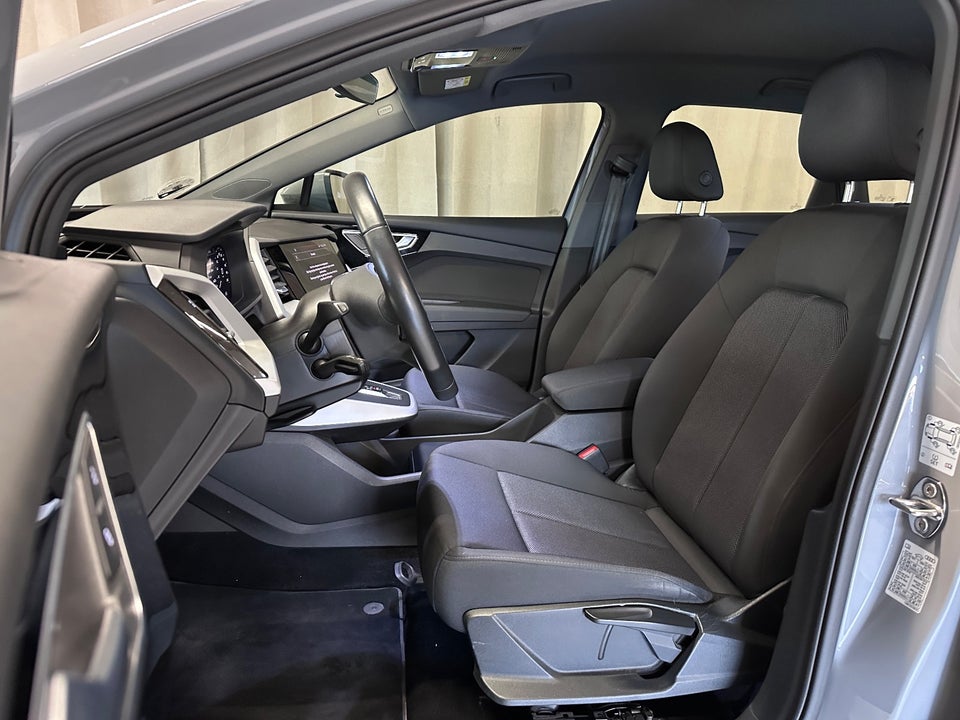 Audi Q4 e-tron 35 Advanced 5d