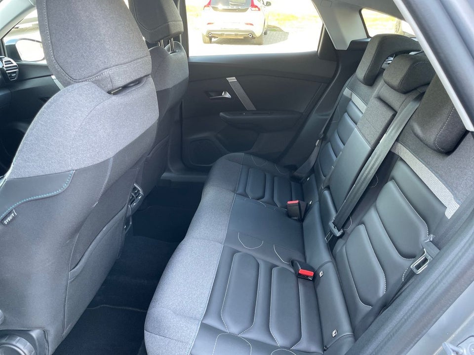Citroën C4 1,2 PureTech 130 Shine EAT8 5d