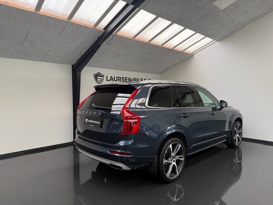 Volvo XC90 2,0 B5 235 Momentum aut. AWD 6prs 5d