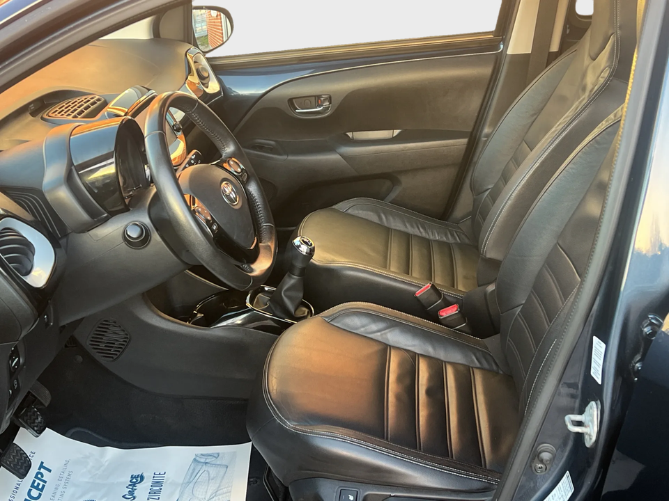 Toyota Aygo 1,0 VVT-i x-cellence 5d