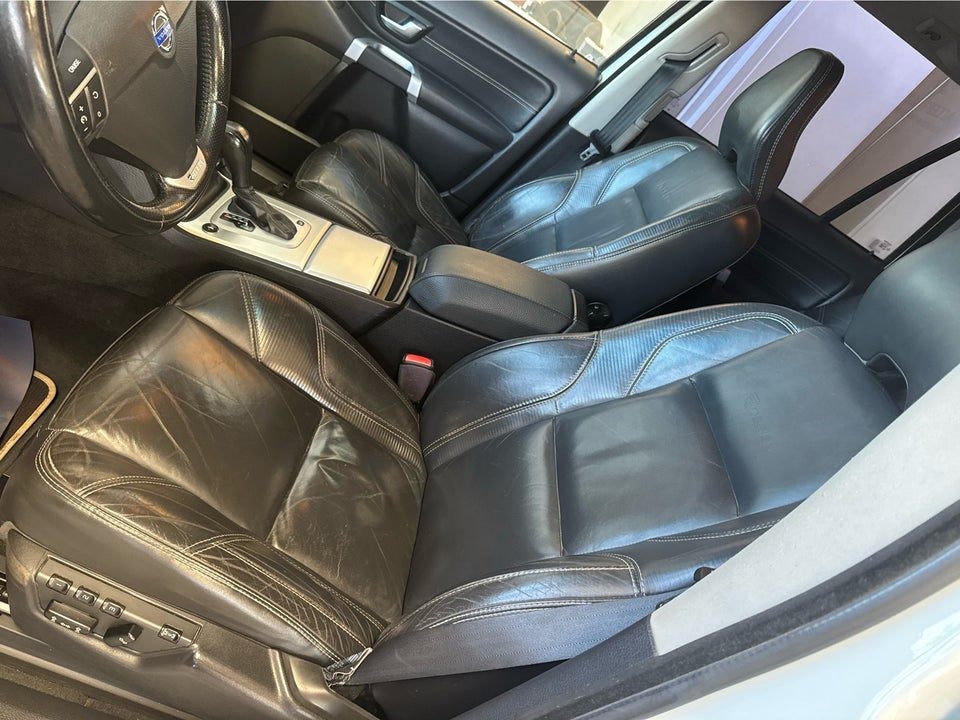 Volvo XC90 2,4 D5 200 R-Design aut. AWD 7prs 5d