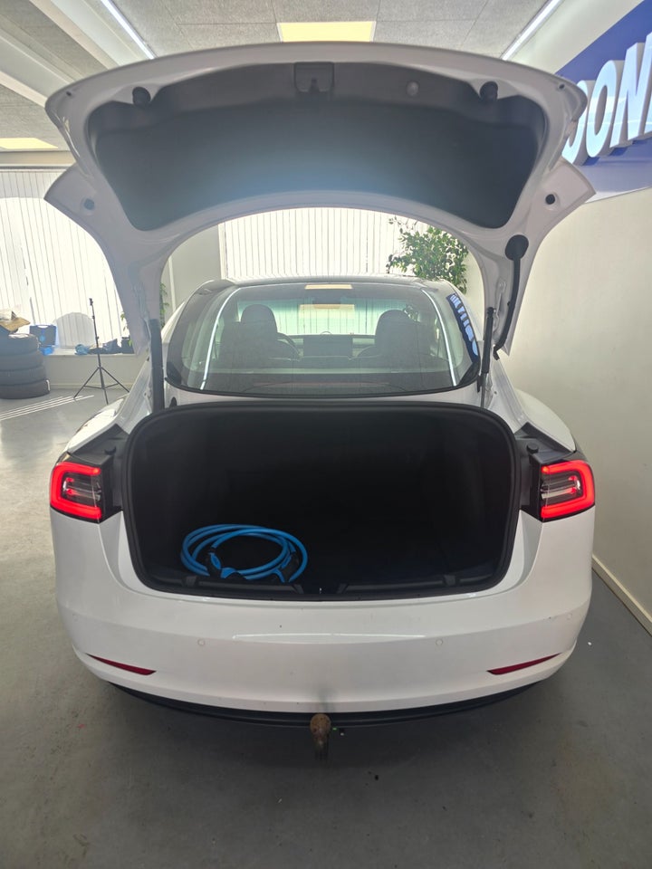 Tesla Model 3 Long Range AWD 4d
