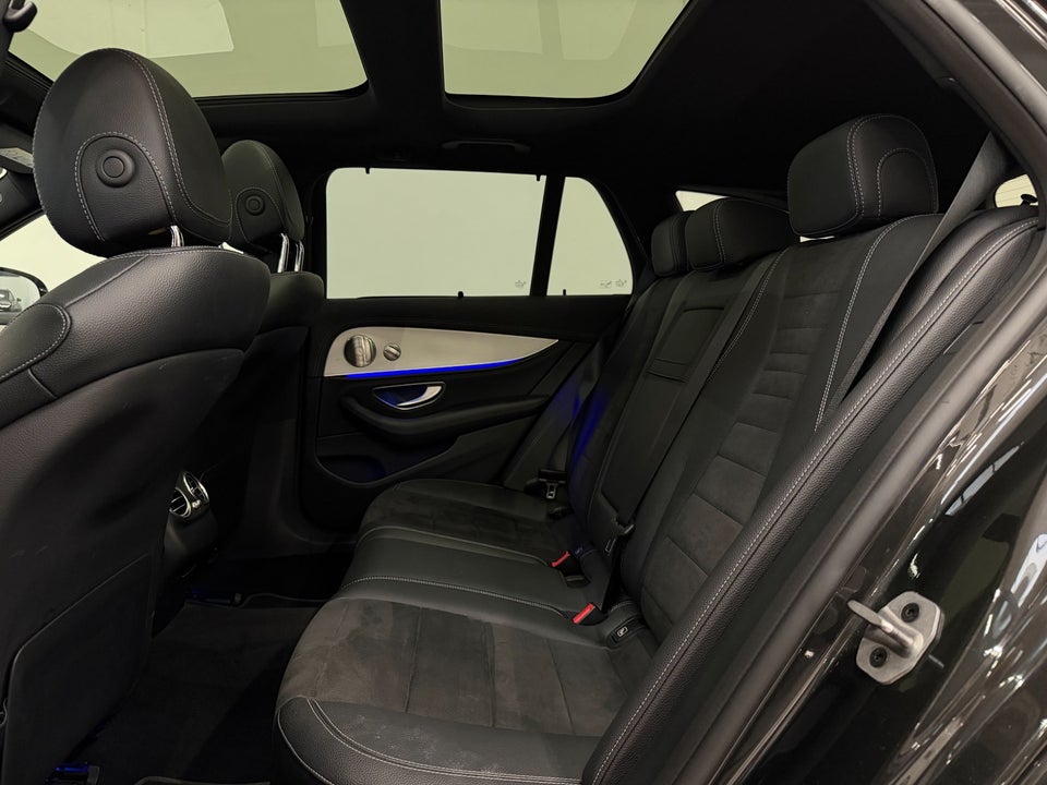 Mercedes E300 e 2,0 AMG Line stc. aut. 5d