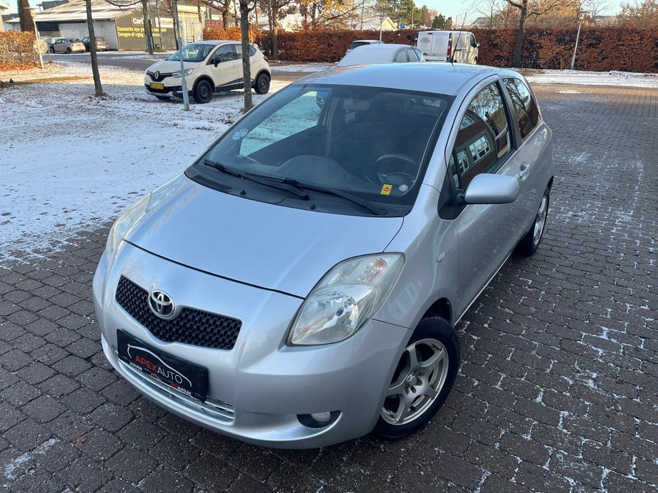 Toyota Yaris 1,3 Luna M/M 3d