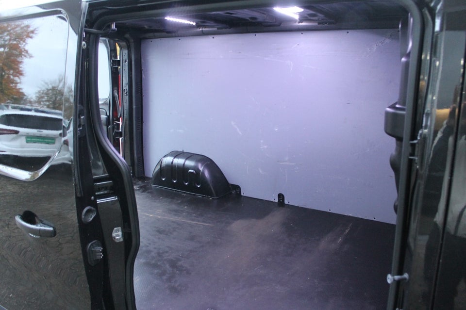 Renault Trafic T29 2,0 dCi 120 L2H1