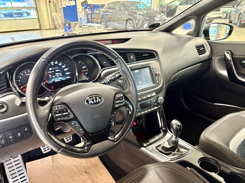 Kia Ceed 1,6 CRDi 136 GT-Line Limited SW 5d