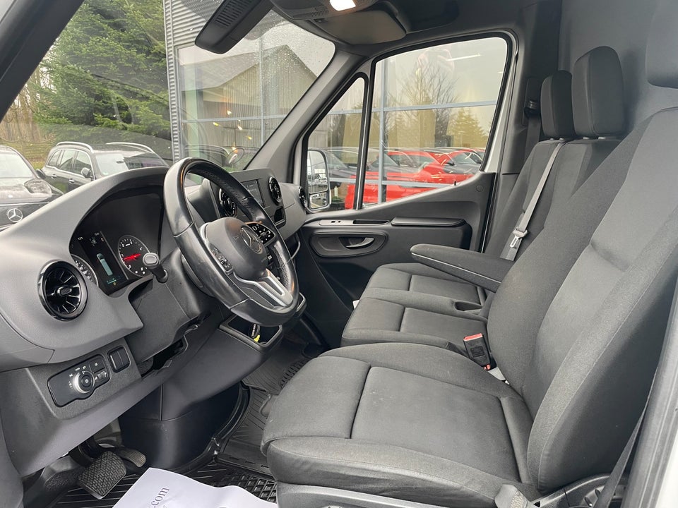 Mercedes Sprinter 319 3,0 CDi A2 Kassevogn aut. RWD