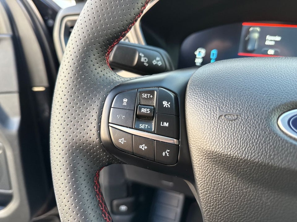 Ford Kuga 2,5 PHEV ST-Line X CVT 5d